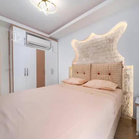 Bling Villa * Φετιγιέ