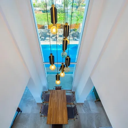 Bling Villa Φετιγιέ